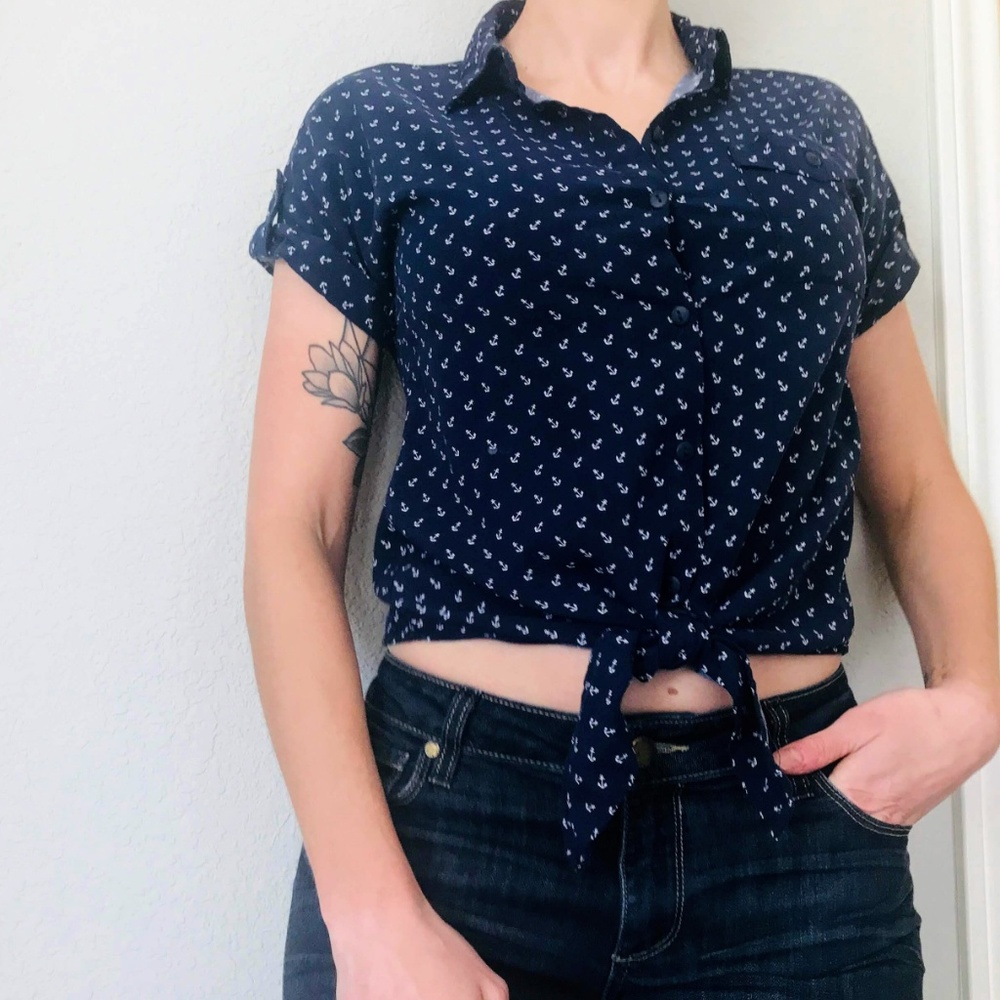 Vintage inspired button-down camp shirt with tie